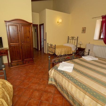 ホテルA Casa Vecchia Palazzo Adriano エクステリア 写真